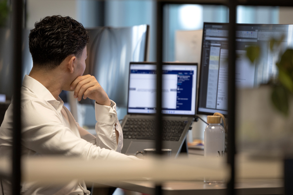 WEB RES Mfmac Office Imagery 008